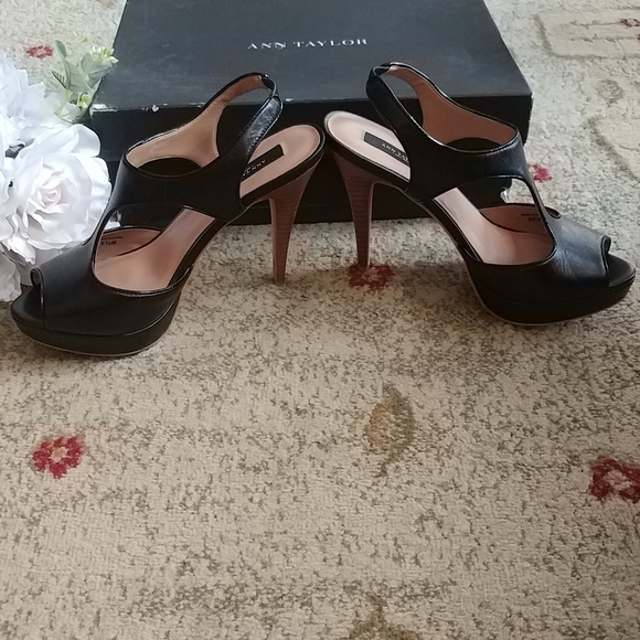 Ann Taylor platform high hills open toes shoes - Picture 2 of 5